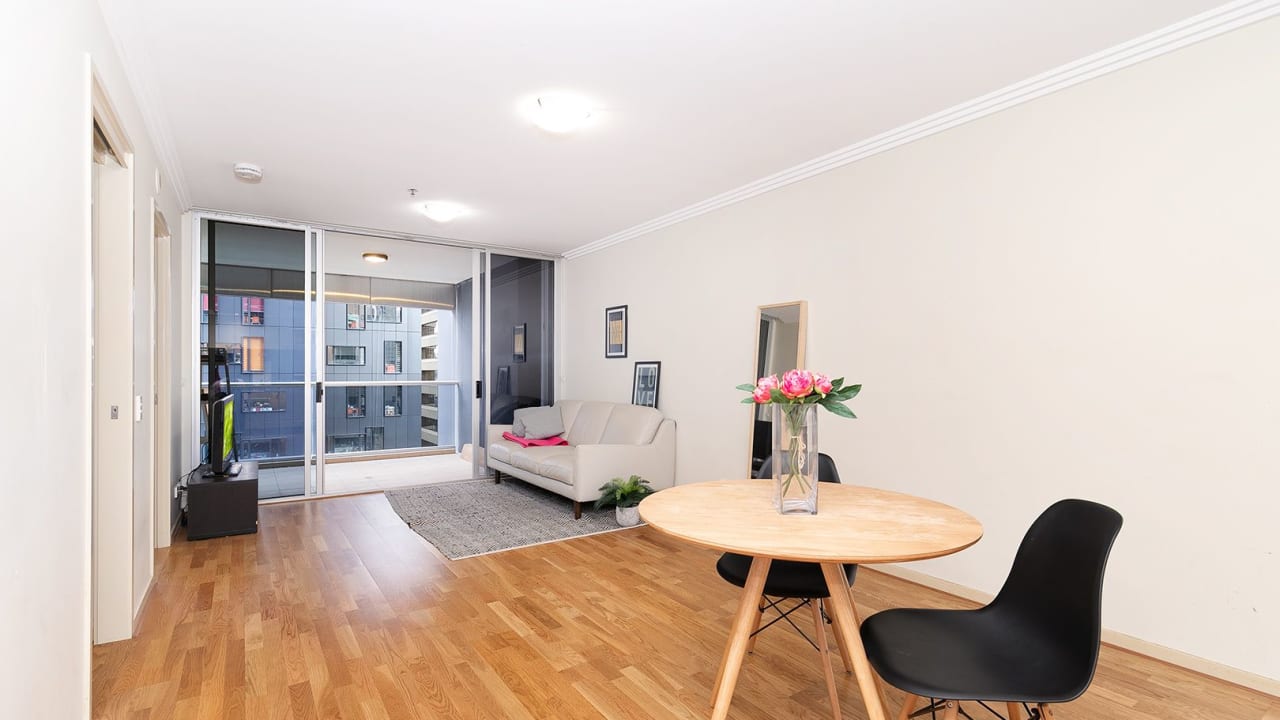 Furnished room in a flatshare