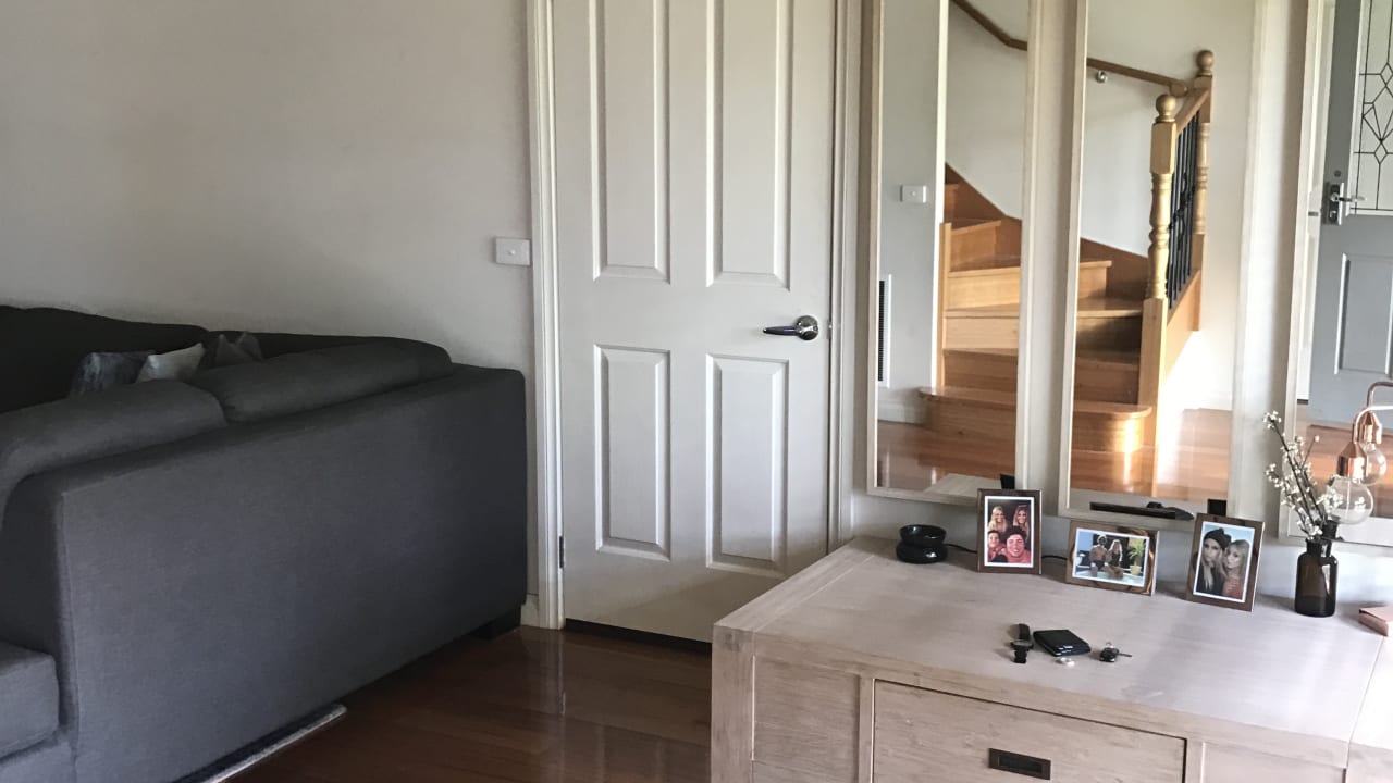 Room in a share house