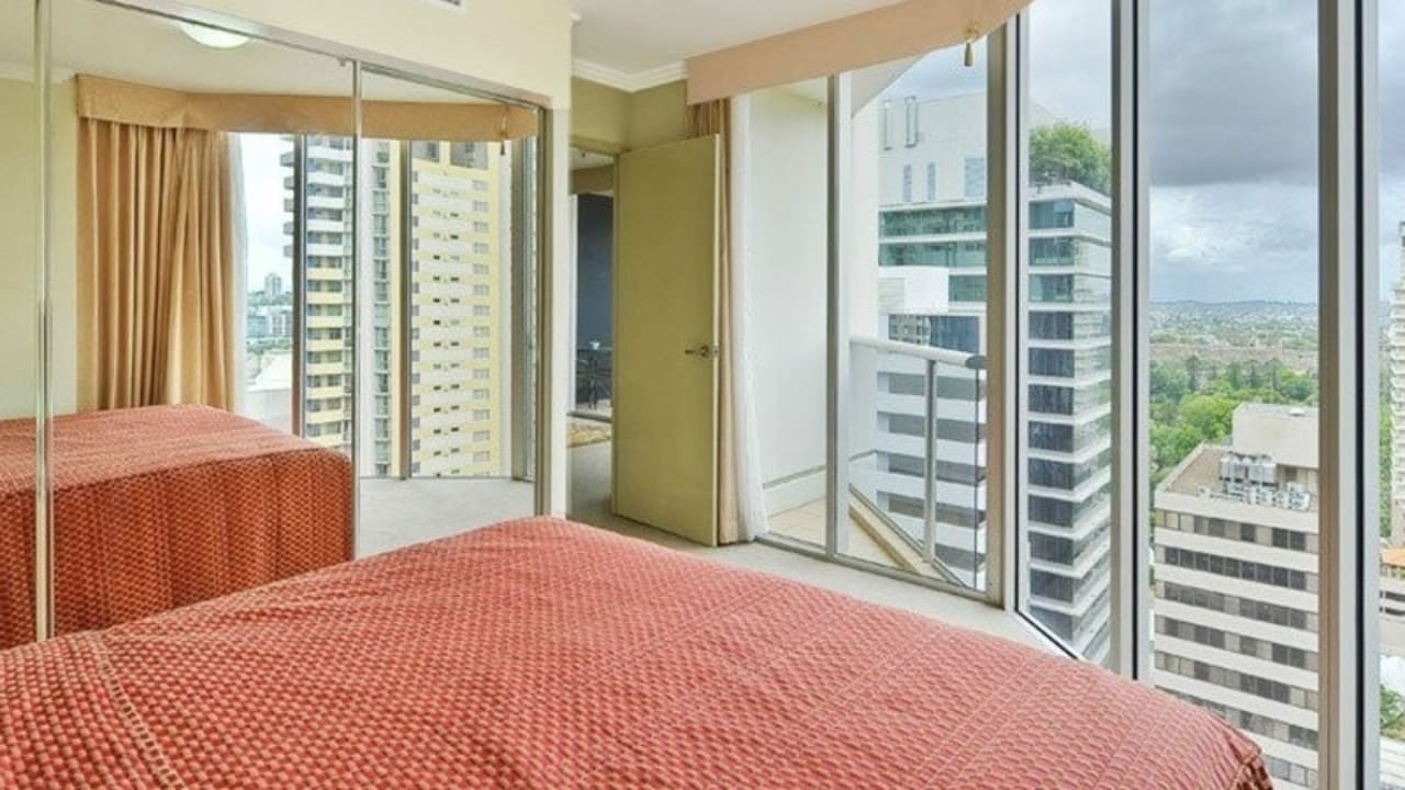 Whole property with 2 rooms for rent