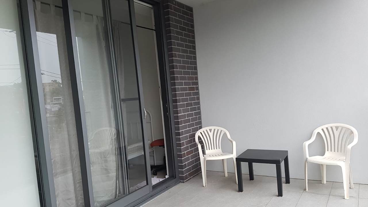 Furnished room with ensuite in a flatshare