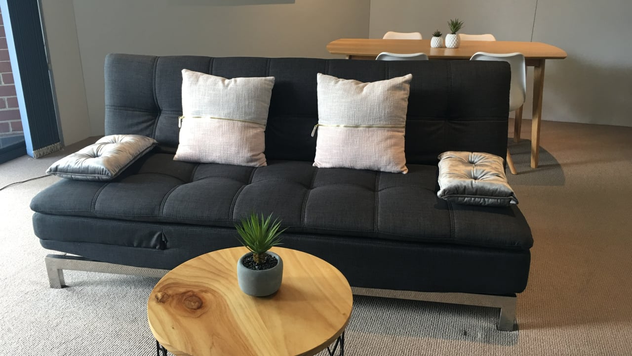 Whole property with 1 room for rent