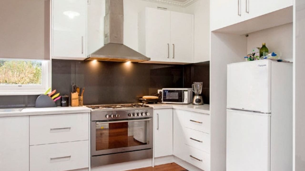 Room in a share house