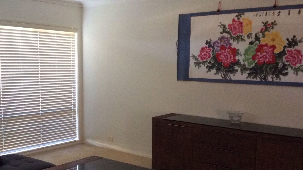 Room in a share house