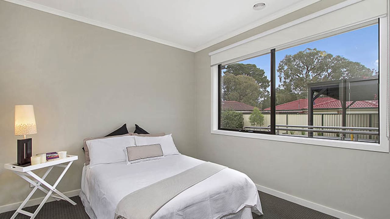 Unfurnished room with ensuite in a flatshare