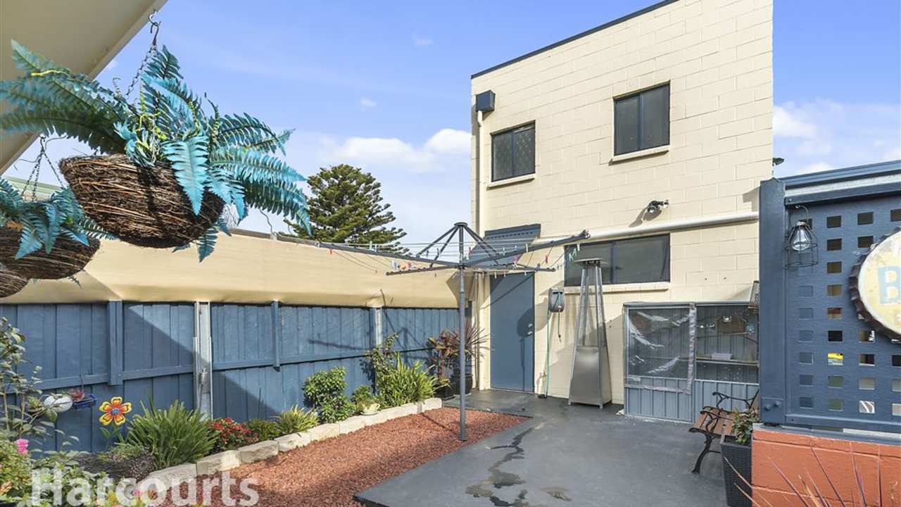 Unfurnished room in a share house