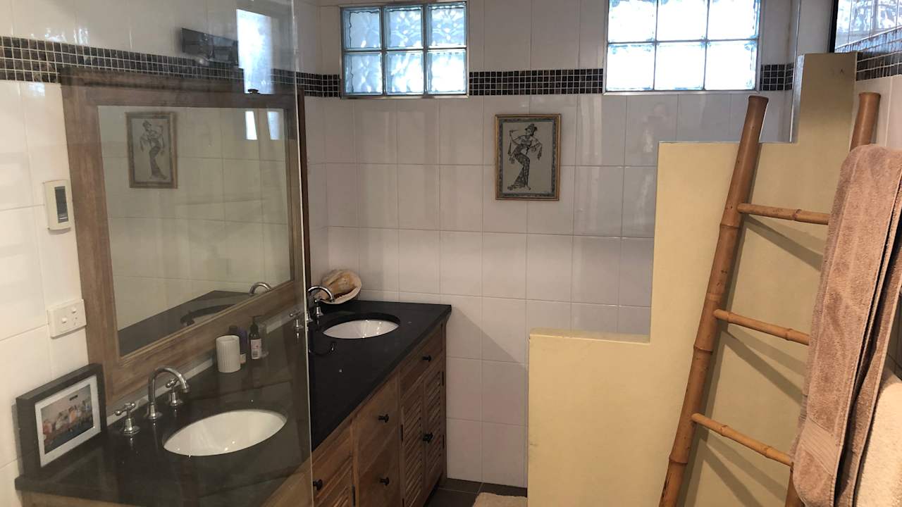 Unfurnished room in a share house