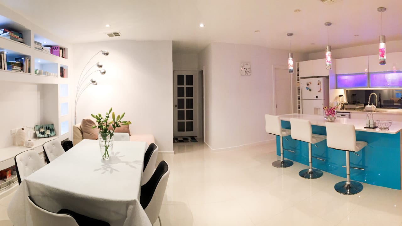 Room in a share house