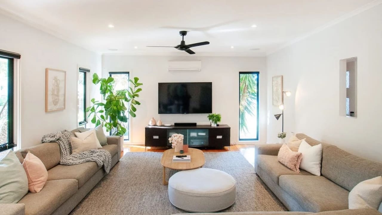 Furnished room with own bathroom