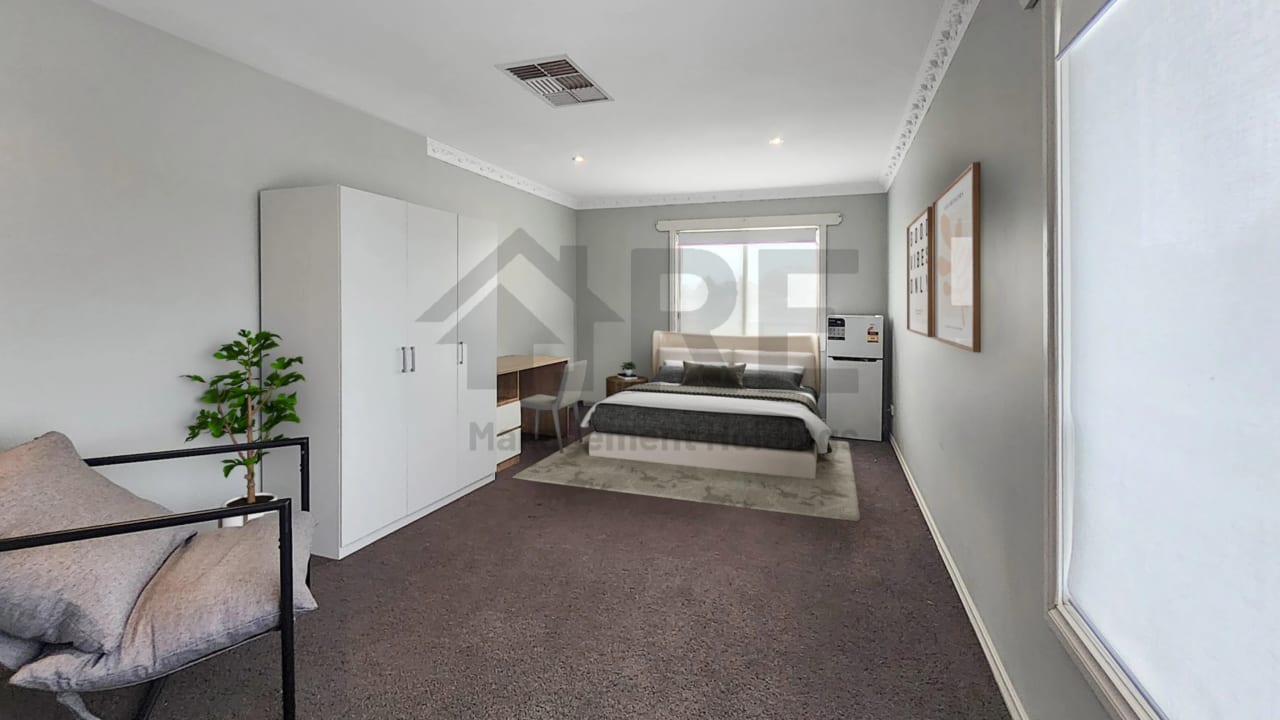 Furnished room in a share house