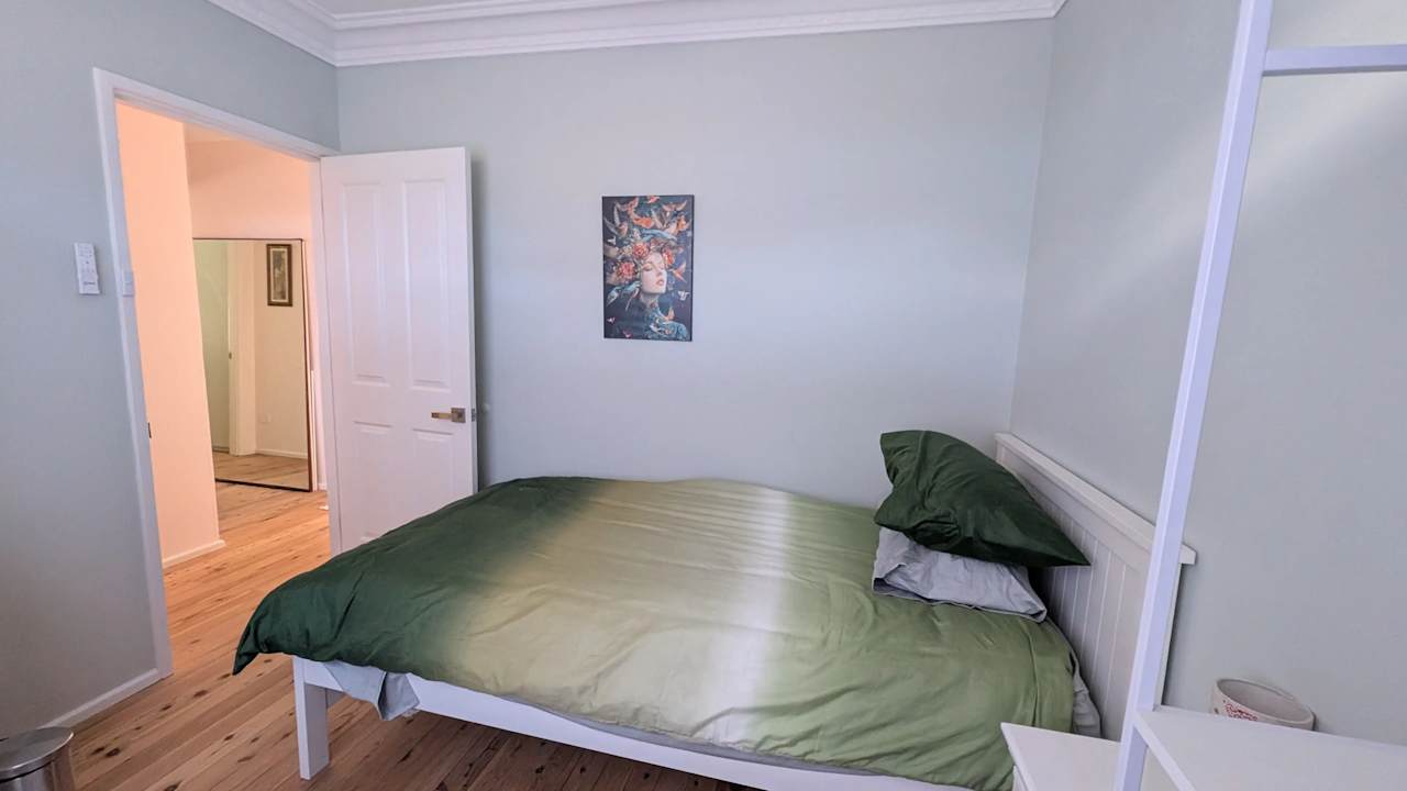 Furnished room in a share house