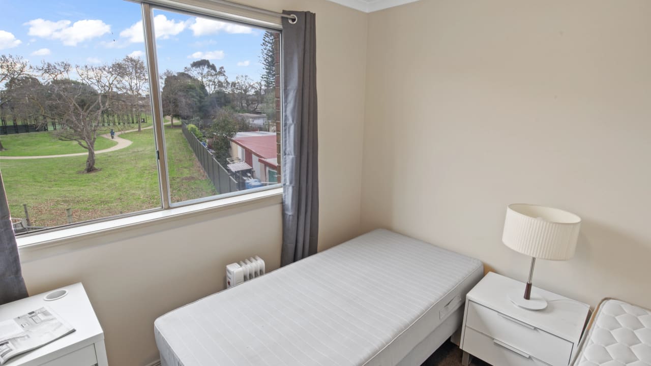 Whole property with 3 rooms for rent