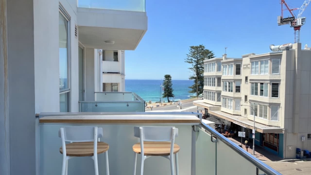 Unfurnished room with own bathroom