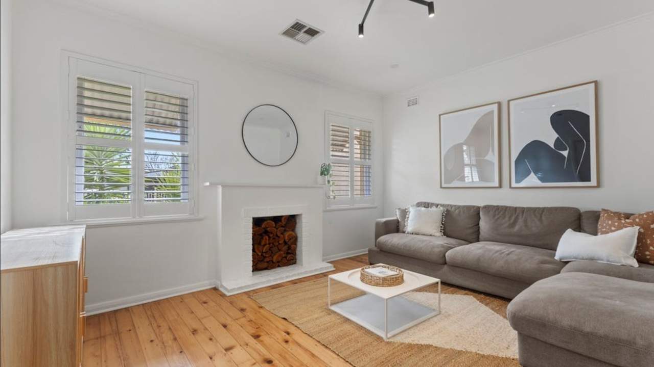 Room in a share house