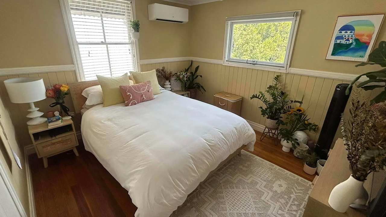 Unfurnished room in a share house