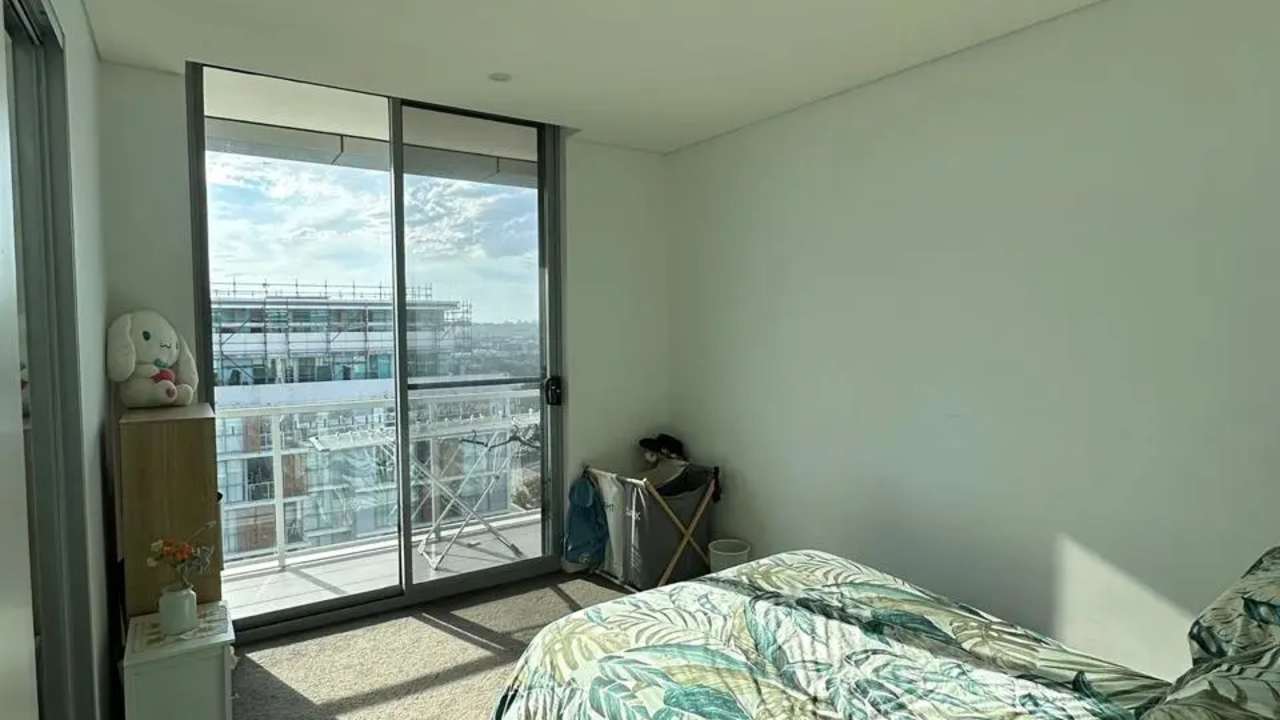 Furnished room with own bathroom