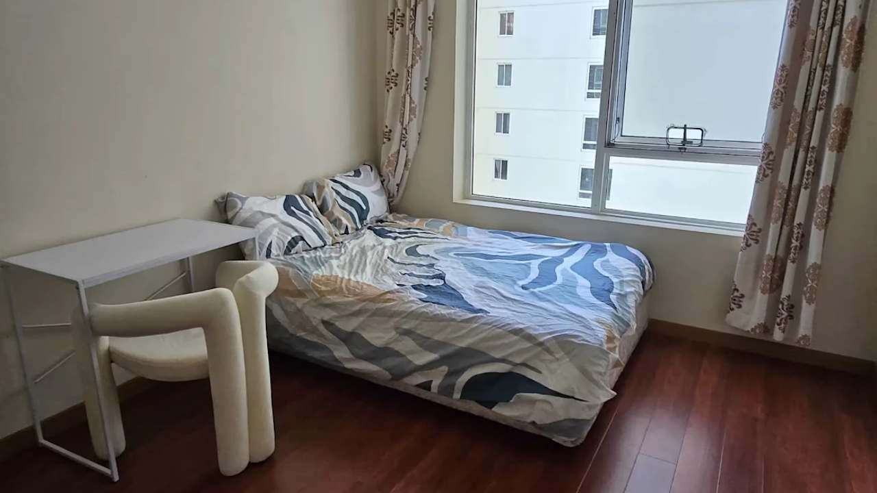 Furnished room in a flatshare