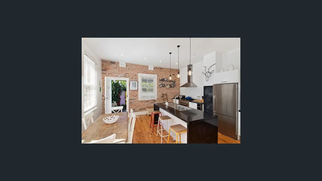 Furnished room in a share house