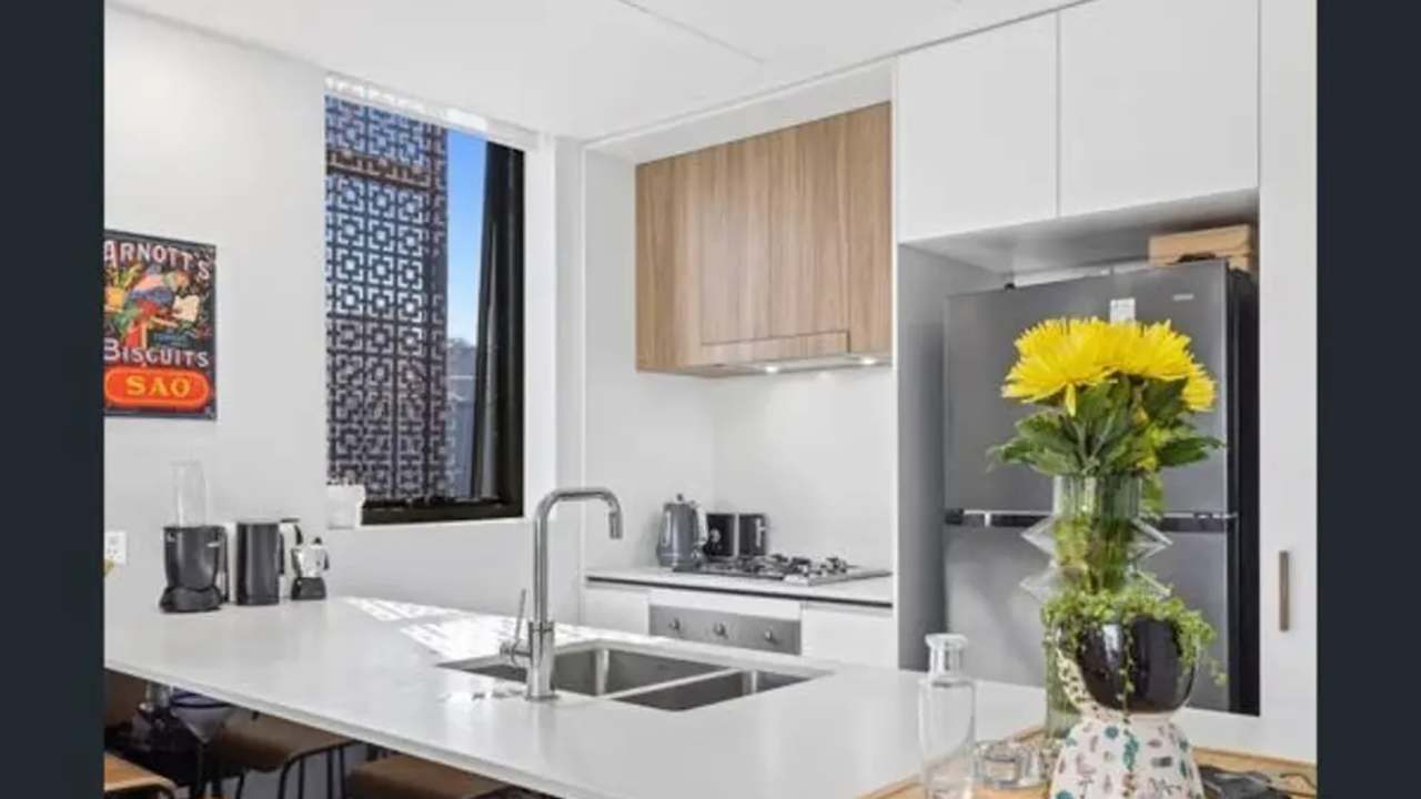 Unfurnished room with own bathroom