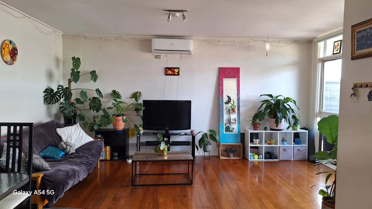 Unfurnished room in a share house