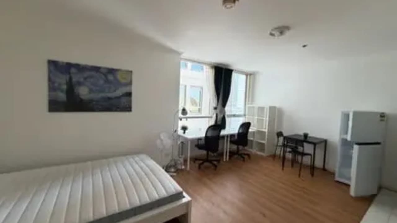 Furnished room studio flat for rent