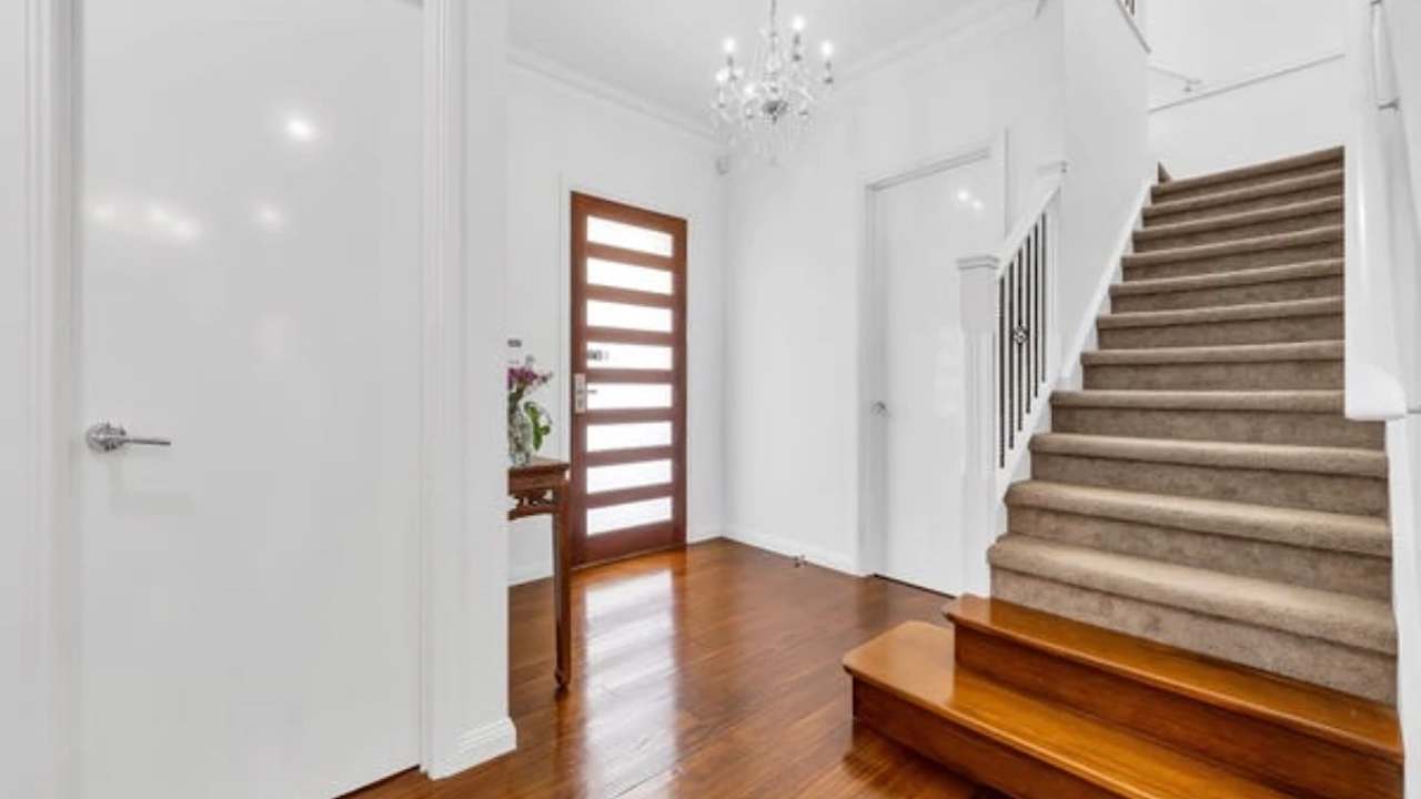 Room in a share house