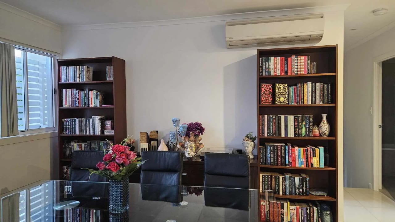 Unfurnished room with own bathroom