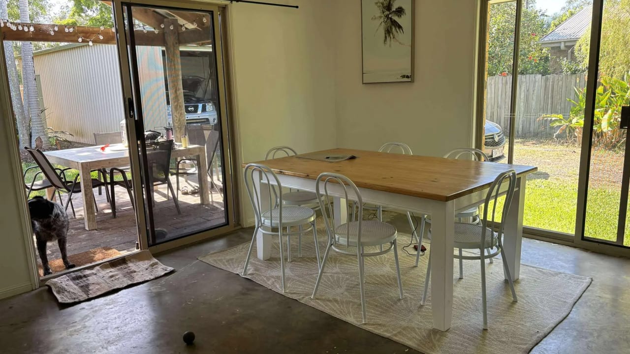 Room in a share house