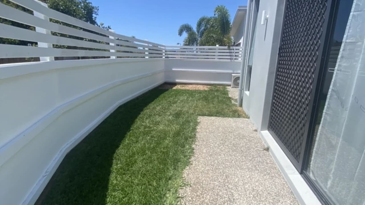 Whole property with 2 rooms for rent