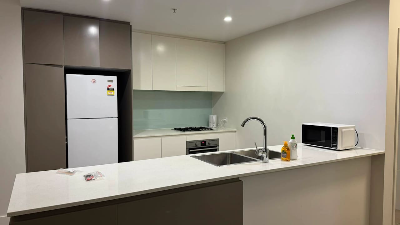 Furnished room with ensuite in a flatshare