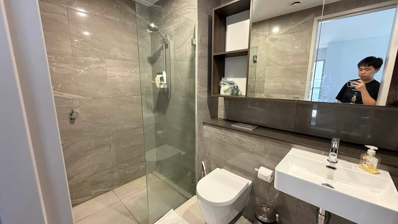 Furnished room in a flatshare