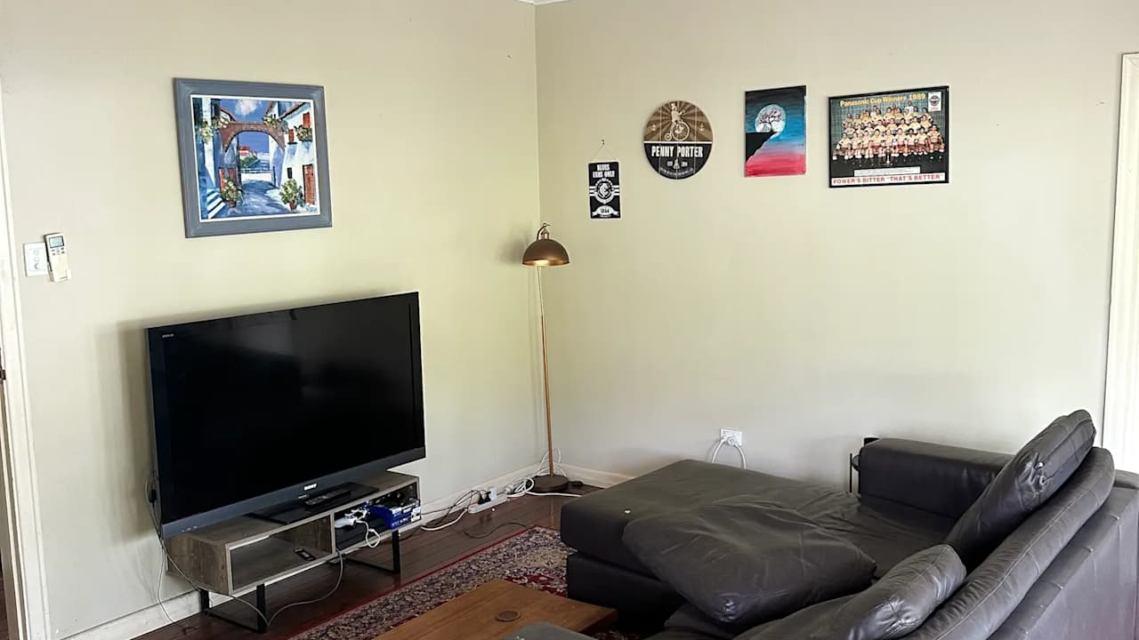 Unfurnished room in a share house