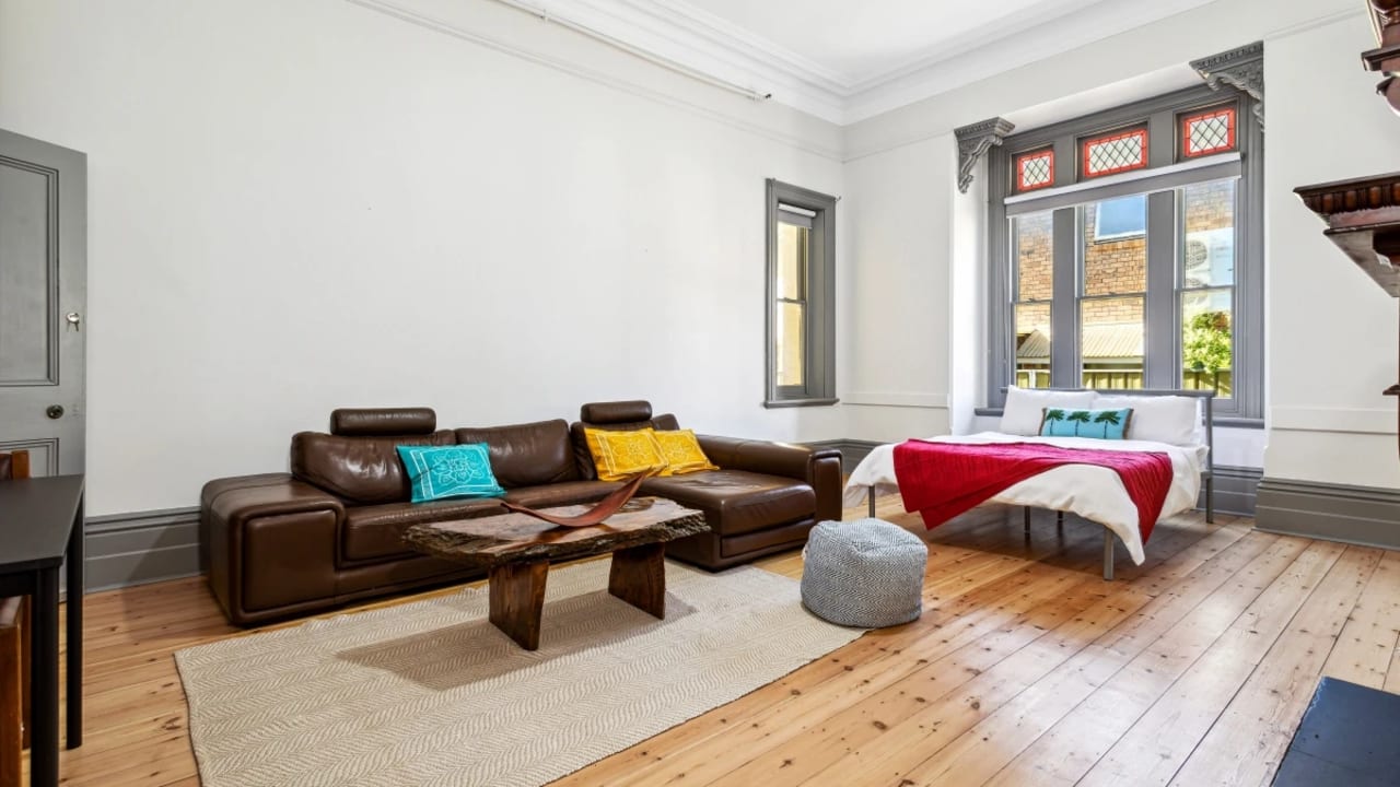 Furnished room in a share house