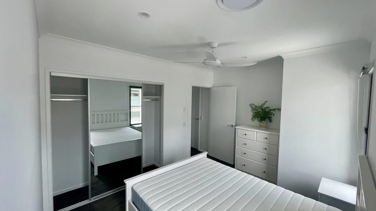 Furnished room with own bathroom