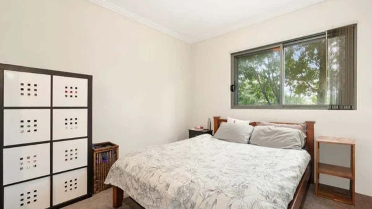 Furnished room with ensuite in a flatshare