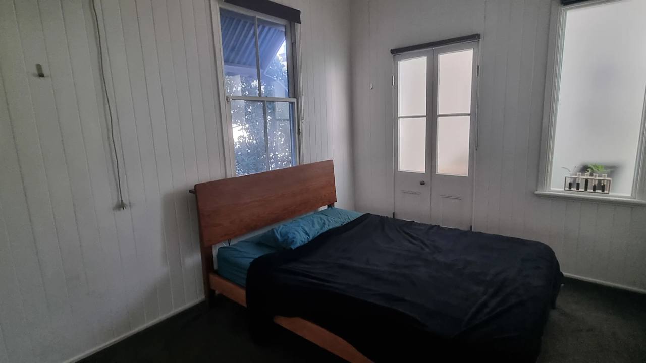 Room with ensuite in a share house