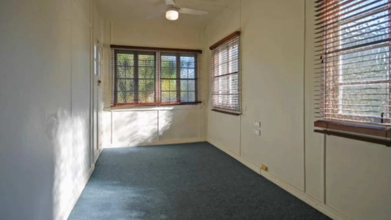 Room in a share house