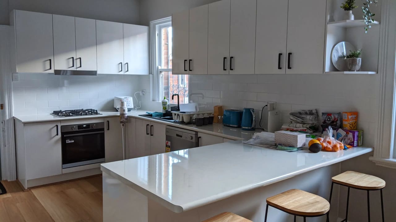 Furnished room in a share house