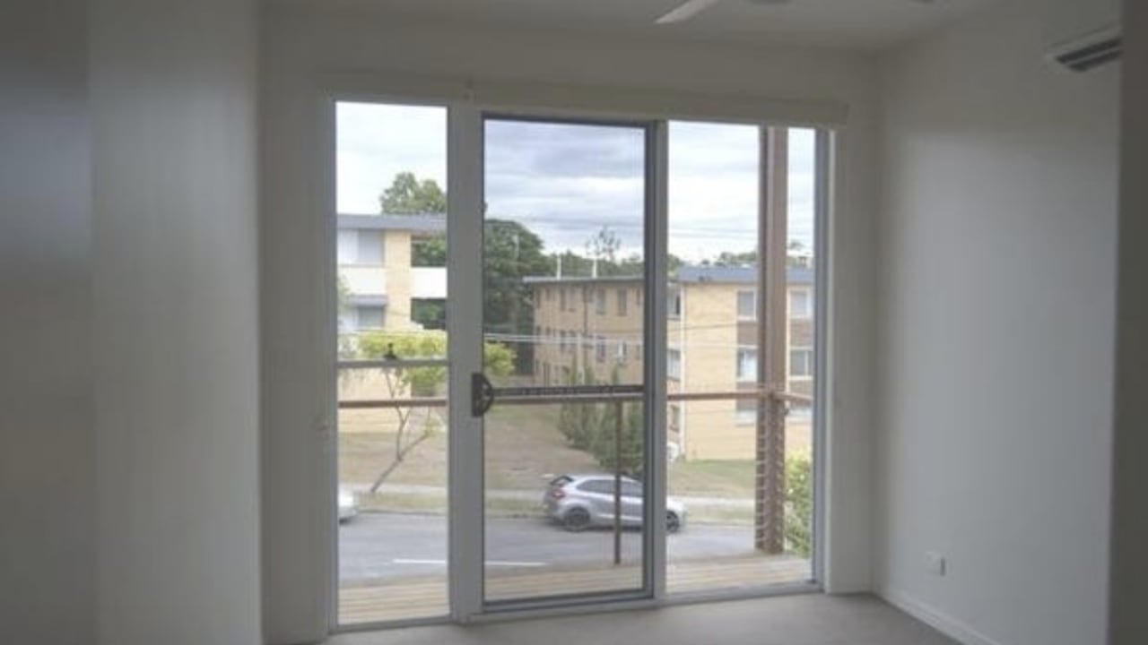 Unfurnished room with own bathroom