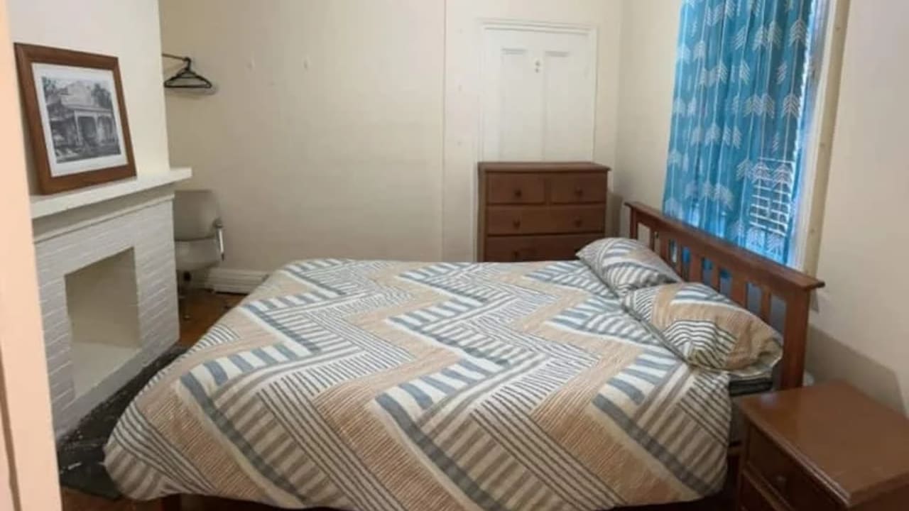 Furnished room in a share house