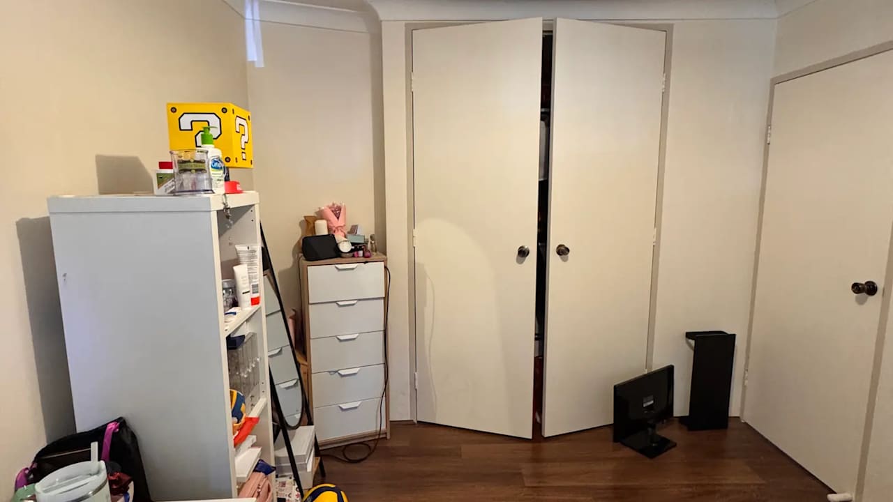 Furnished room in a flatshare