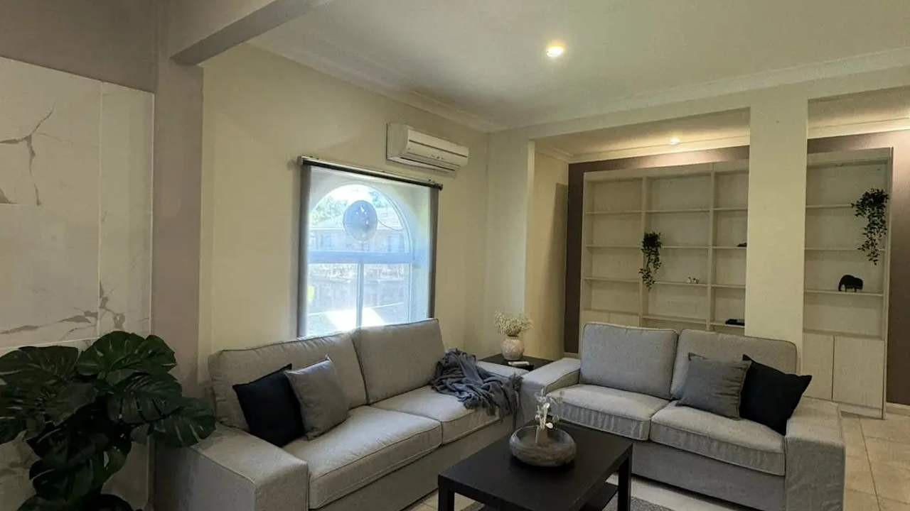 Furnished room in a share house