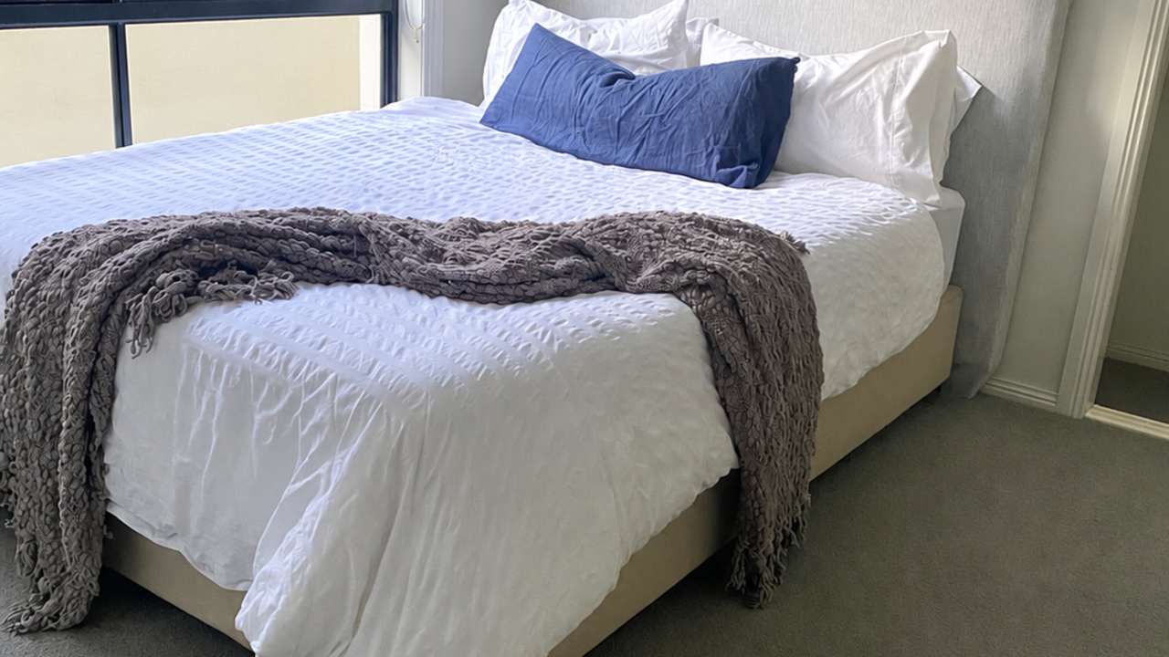 Room in a share house