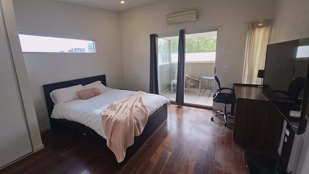 Furnished room with own bathroom