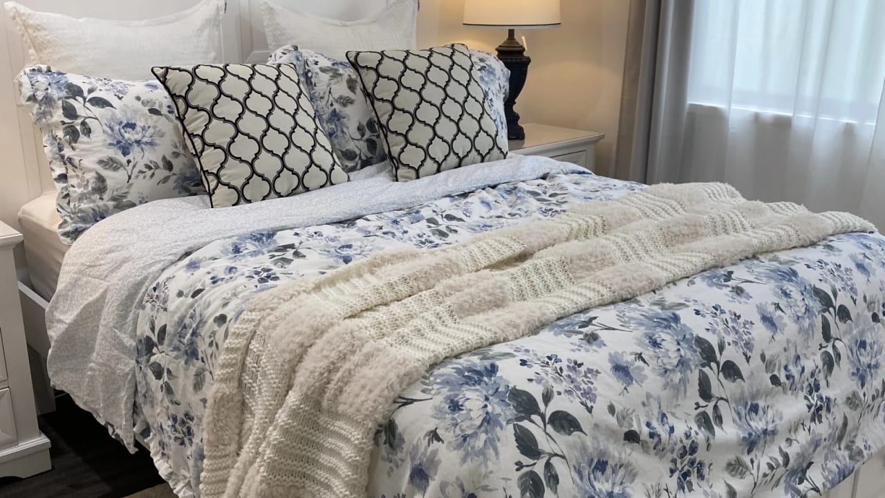 Furnished room granny flat for rent