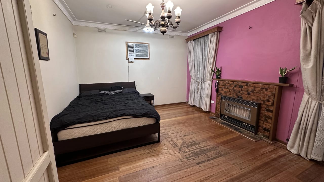 Furnished room with own bathroom