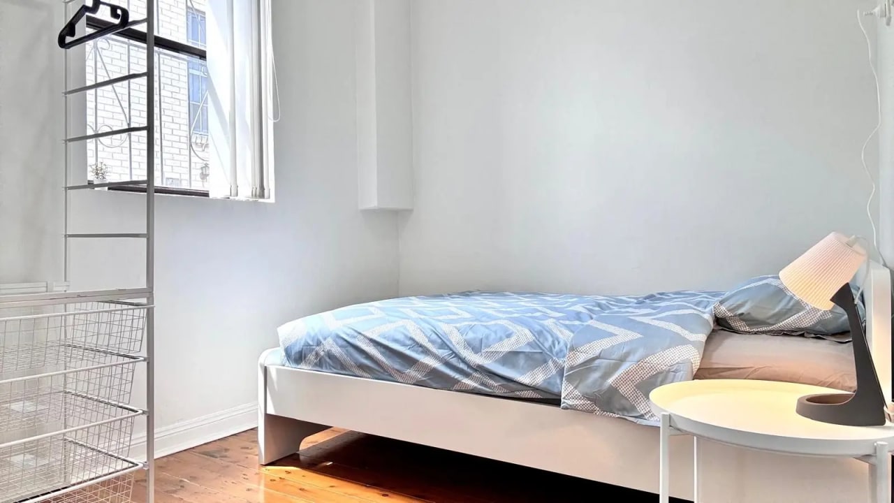 Furnished room in a share house