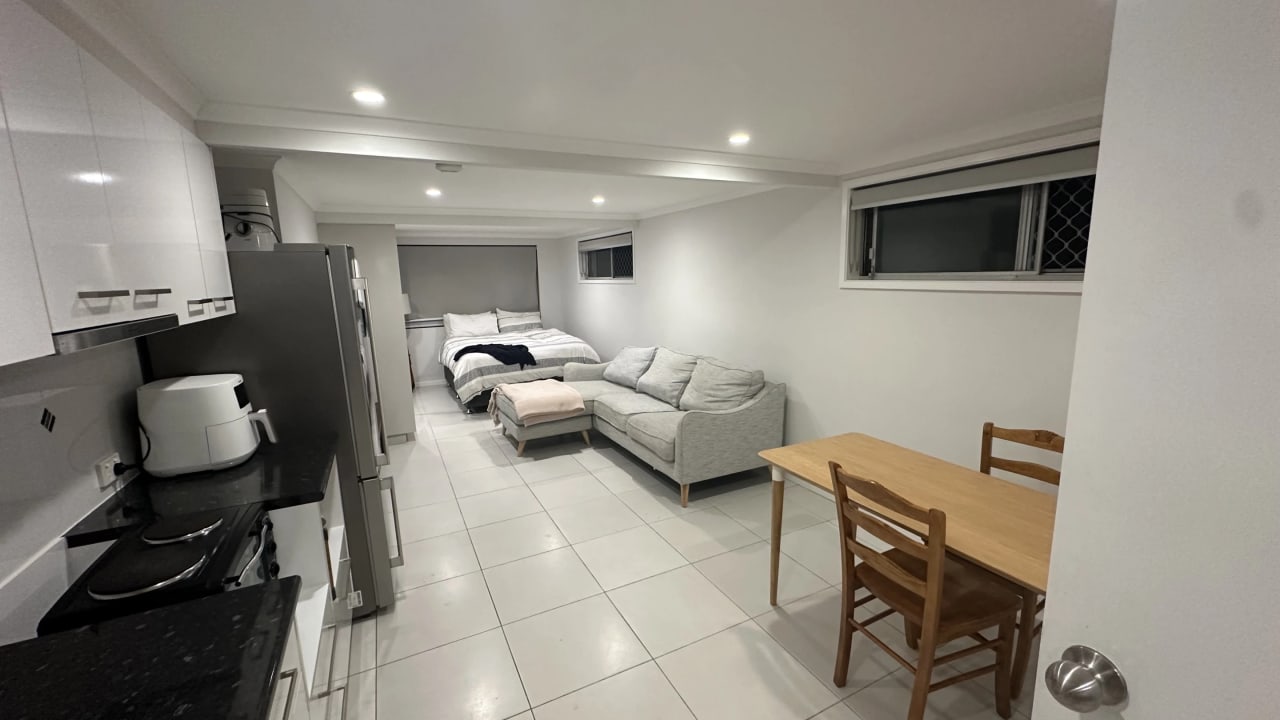 Furnished room granny flat for rent