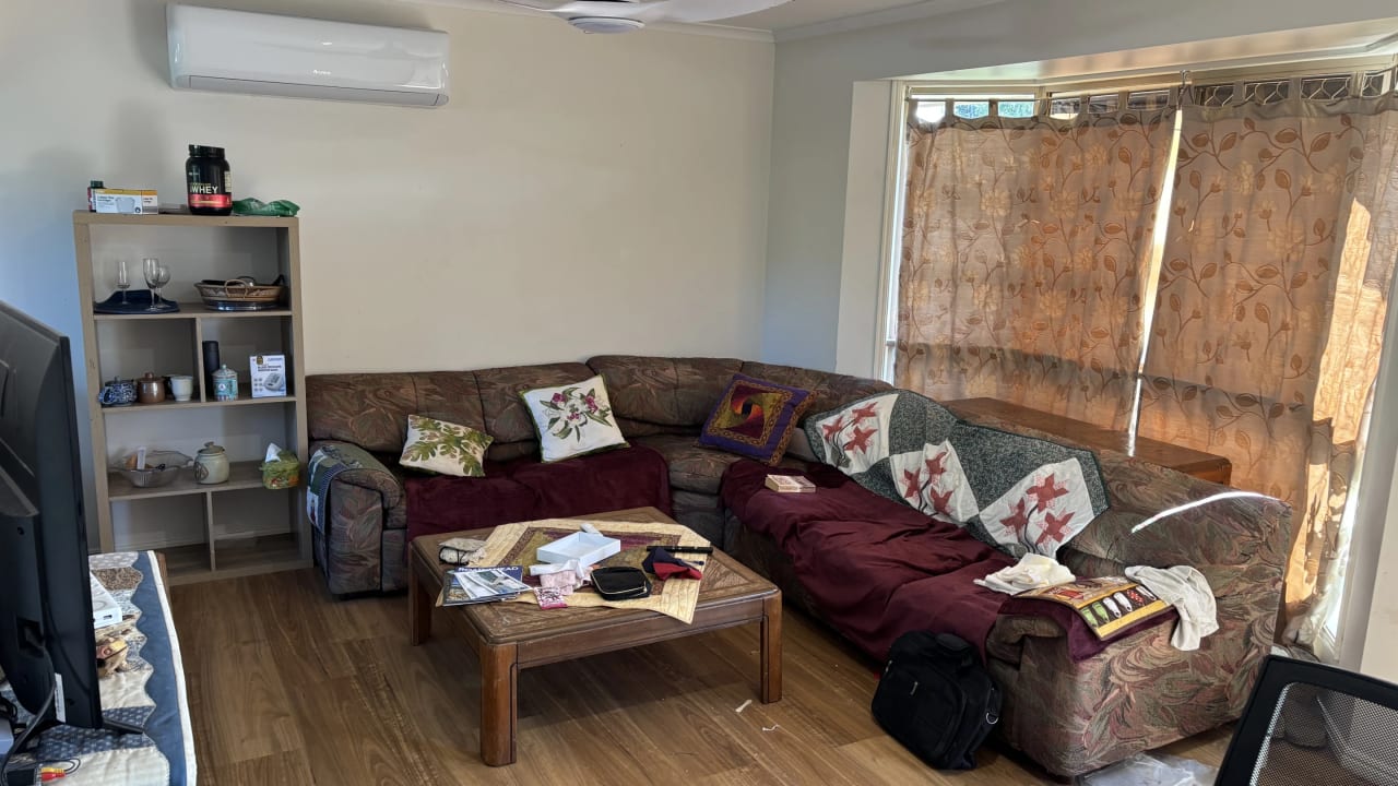 Whole property with 3 rooms for rent