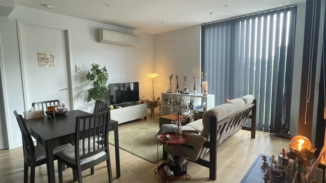 Whole property with 2 rooms for rent