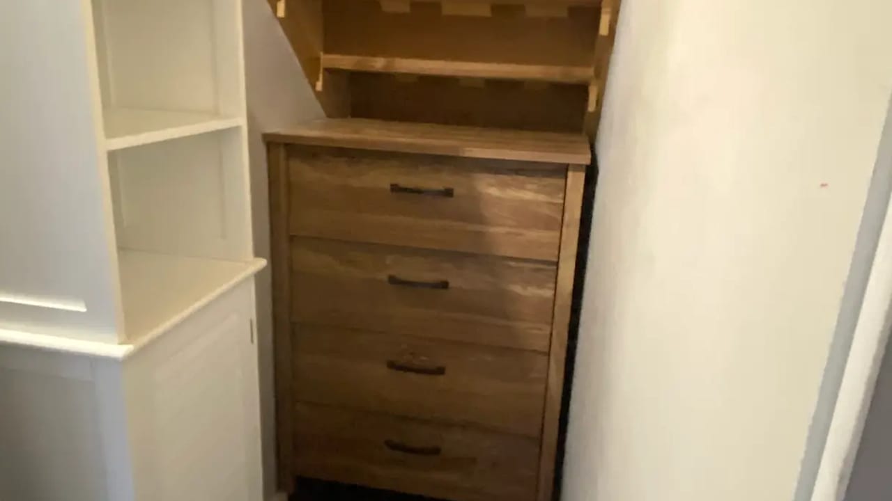 Furnished room studio flat for rent